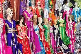 Lire la suite à propos de l’article Guide Des Tailles Pour Les Vêtements Artisanaux Marocains